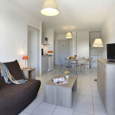 Vacancéole - Résidence Cap Camargue 3*