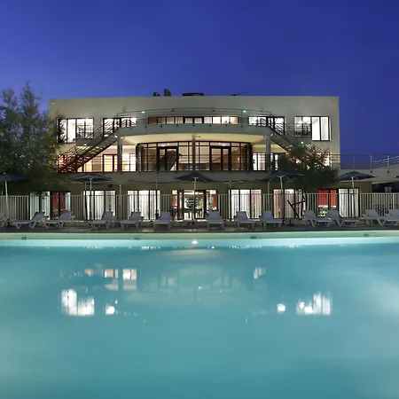 Vacancéole - Résidence Cap Camargue Aparthotel