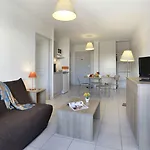 Vacancéole - Résidence Cap Camargue 3*