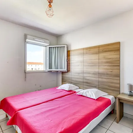 Vacanceole - Cap Camargue Aparthotel 3*