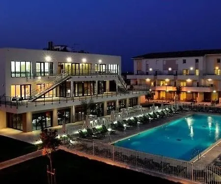 Appart hôtel Vacancéole - Résidence Cap Camargue Le Grau-du-Roi