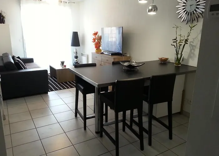 Vacanceole - Cap Camargue 公寓式酒店 3*
